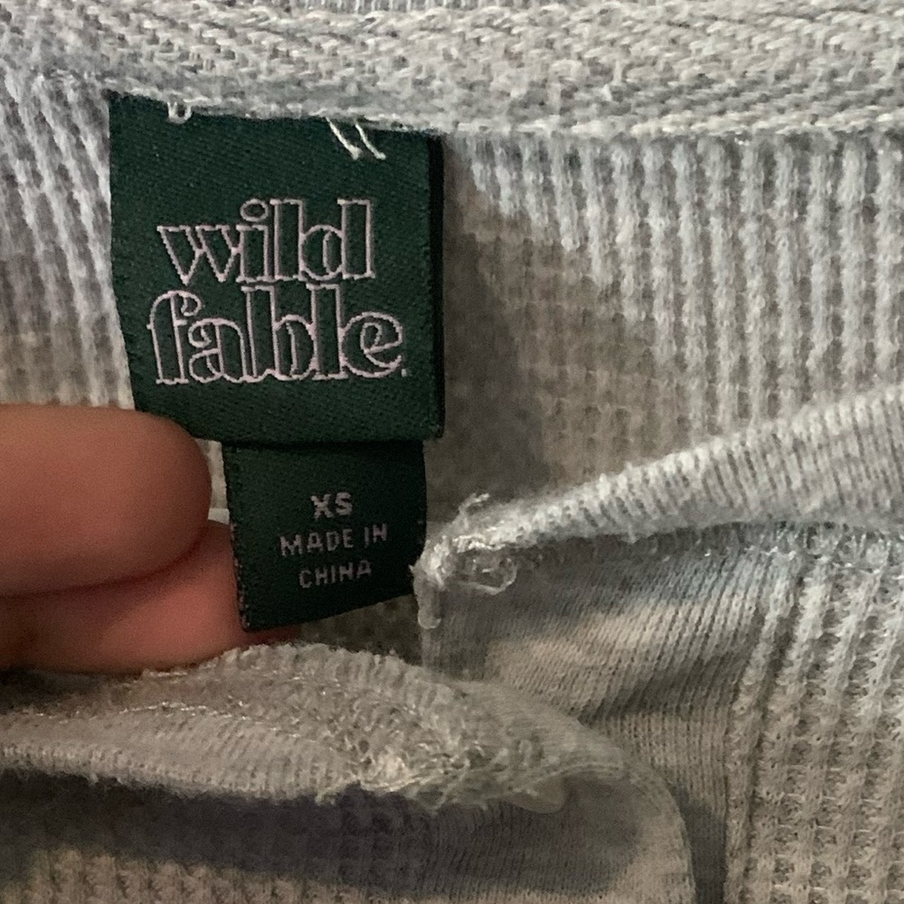 Wild Fable // XS // Grey Long Sleeve